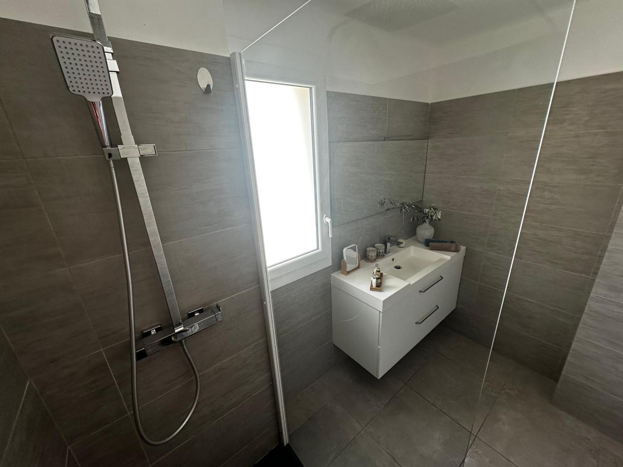 CASSIS 72 m2 Confort et Calme Options Baby bébé Extérieur photo
